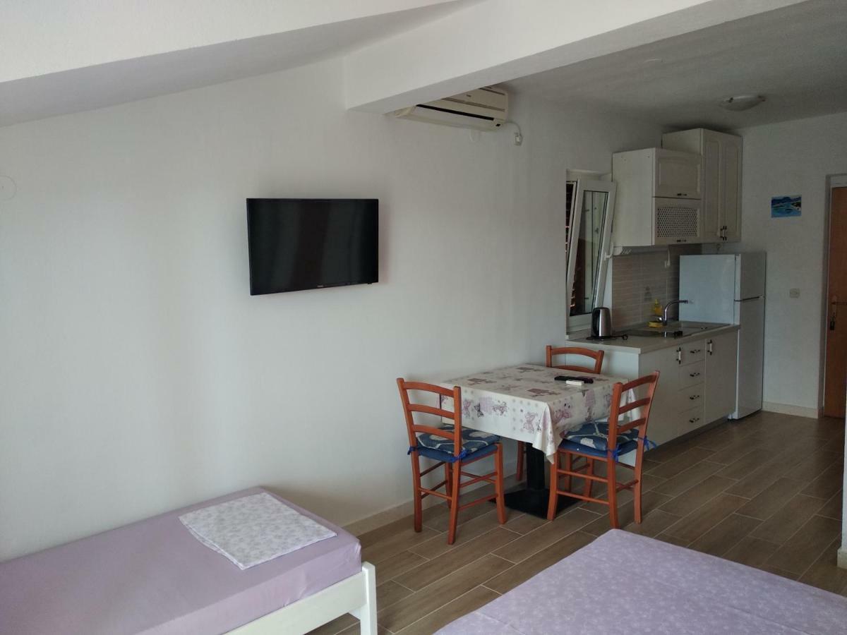 Apartments Luka Лумбарда Экстерьер фото